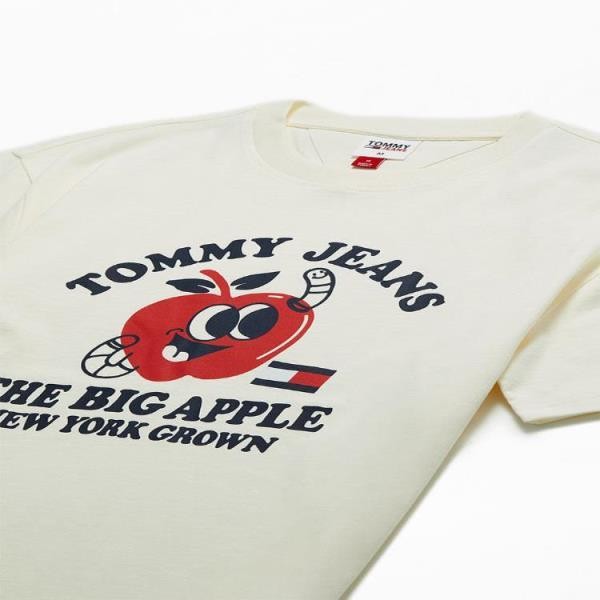 TOMMY JEANS HOMEGROWN APPLE 티셔츠